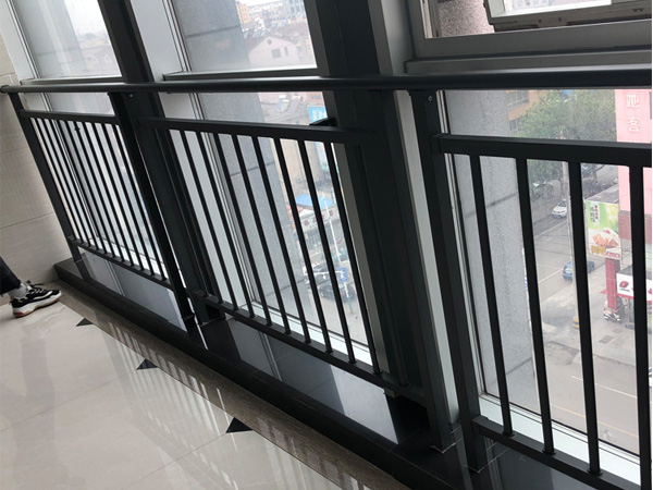 鋅鋼窗戶護欄