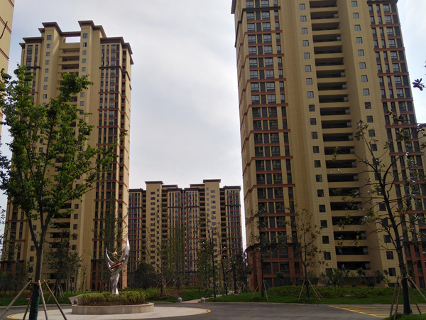 六安永安南苑小區(qū)定制定做陽臺護欄、樓梯扶手案例