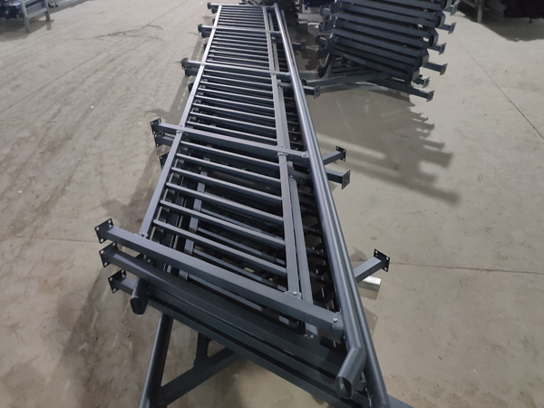 樓梯鋅鋼護(hù)欄圖片