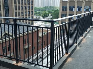 選購陽臺護(hù)欄有哪些注意事項(xiàng)？