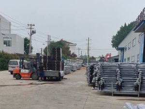 金用護欄2020年7月21日鋁合金百葉窗發貨！