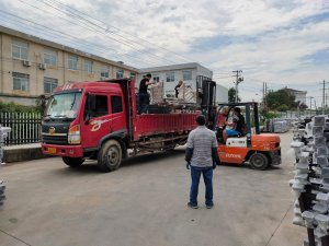 金用護欄2020年7月22日鋁合金百葉窗發貨！