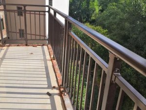 安徽鋅鋼護欄廠家地址在哪里？