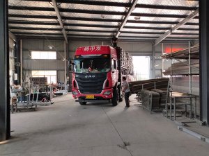 金用護(hù)欄2020年8月5日鋅鋼陽(yáng)臺(tái)護(hù)欄裝車(chē)發(fā)貨！