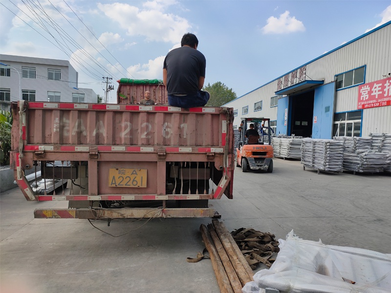 金用護欄2020年9月14日鋅鋼陽臺護欄發貨！