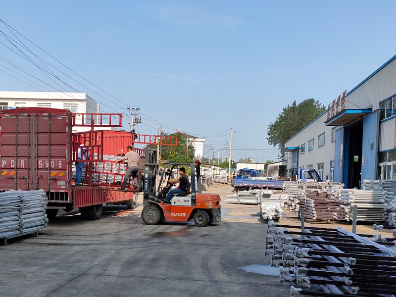 金用護欄2020年9月18日鋅鋼陽臺護欄發貨！