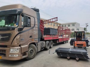 金用護欄2020年9月25日鋅鋼百葉窗發貨！