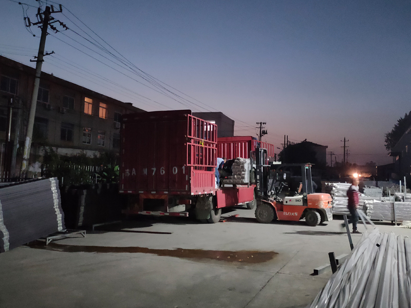 金用護欄2020年10月23日鋅鋼陽臺護欄發貨！