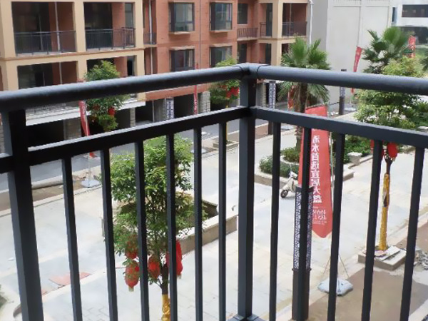 安徽護(hù)欄廠(chǎng)家哪家的產(chǎn)品性?xún)r(jià)比高？