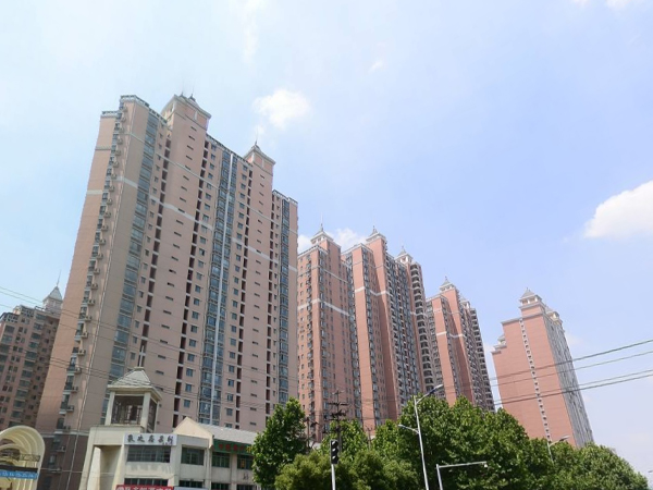 合肥東海星城小區空調護欄、樓梯扶手定制