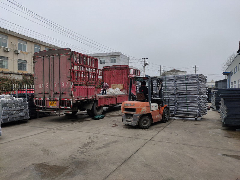 金用護欄2021年3月9日鋅鋼陽臺護欄發貨！