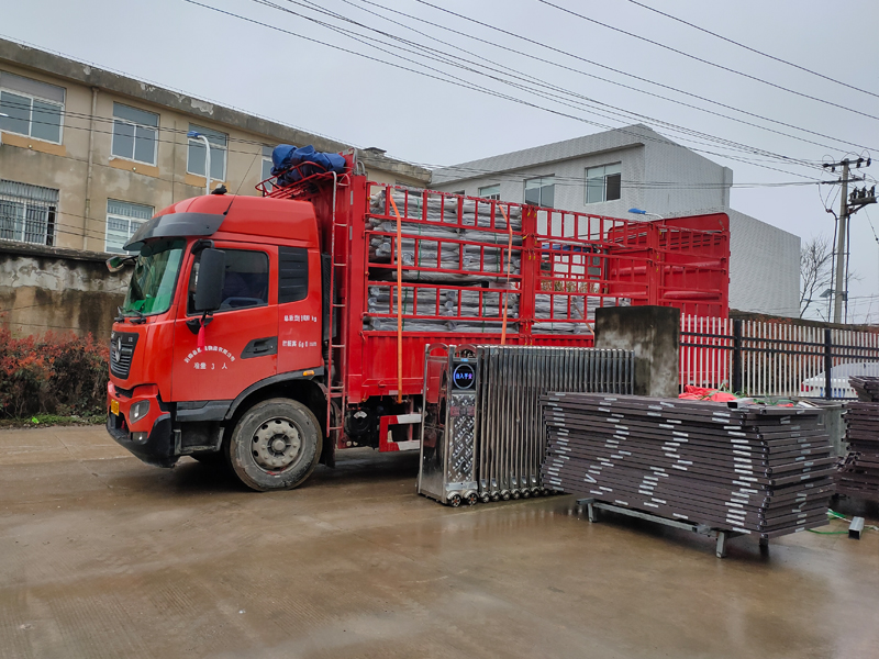 金用護欄2021年3月20日鋅鋼陽臺護欄發(fā)貨！