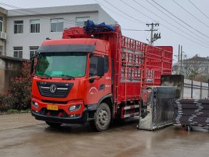 金用護(hù)欄2021年3月20日鋅鋼陽(yáng)臺(tái)護(hù)欄發(fā)貨！