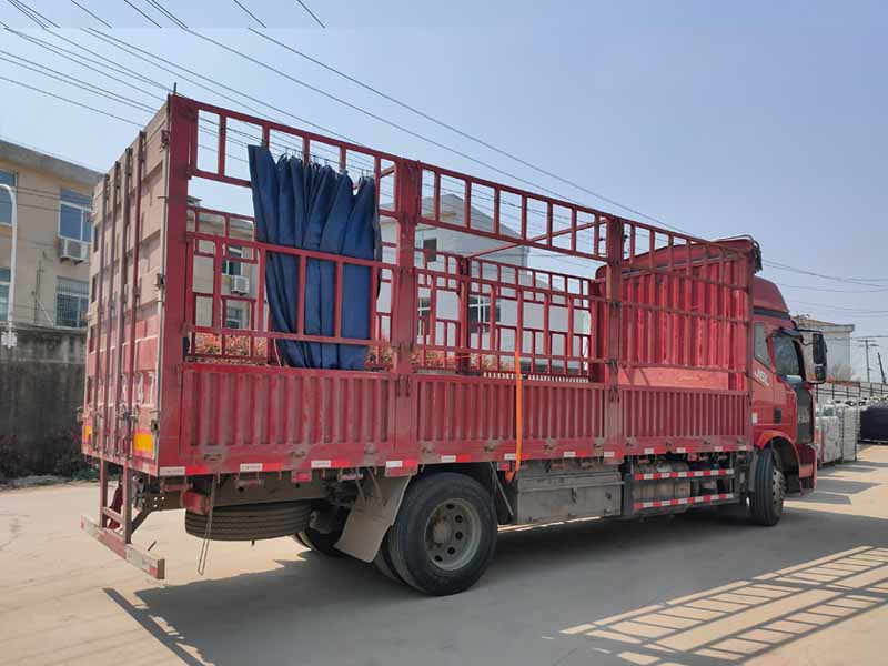 金用護(hù)欄2021年3月25日鋁合金百葉窗發(fā)貨！