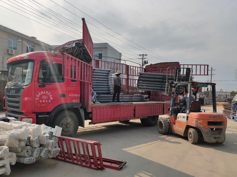 金用護欄2021年3月26日鋅鋼樓梯欄桿發(fā)貨！