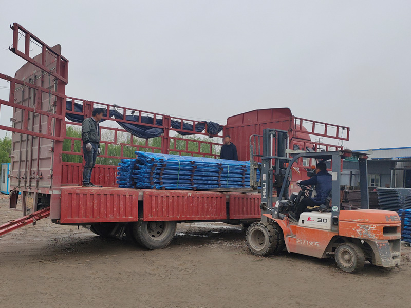 金用護(hù)欄2021年3月31日鋅鋼連廊欄桿發(fā)貨！