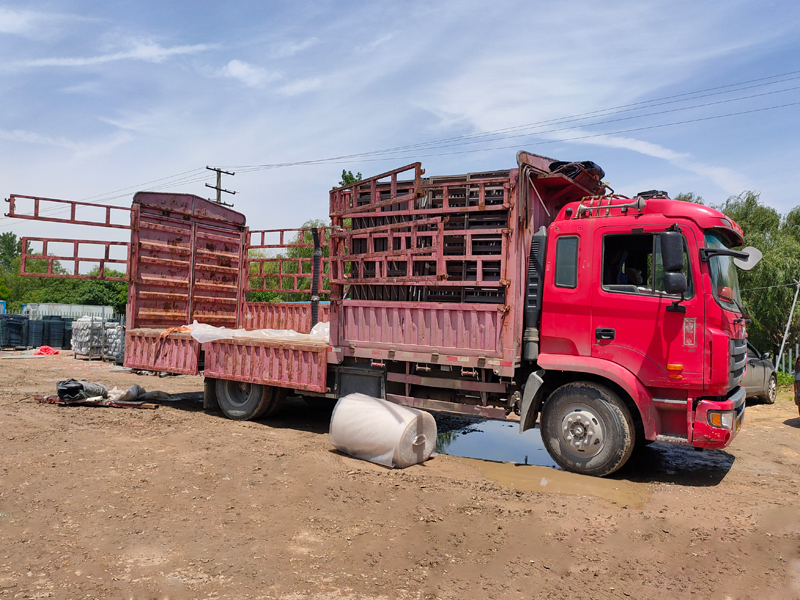 金用護欄2021年5月27日鋁合金百葉窗發貨！