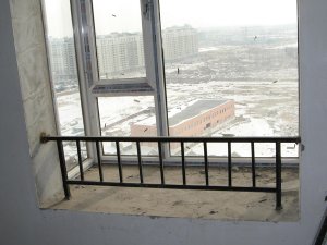 飄窗護欄高度及桿件間距標準規范要求