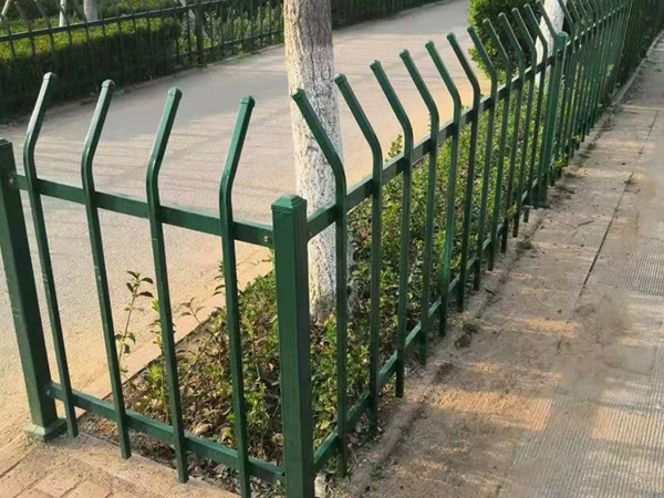 綠化護欄廠家怎么選擇？