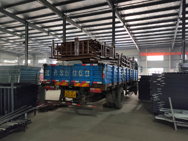 金用護欄2021年10月21日鋅鋼空調護欄發貨！