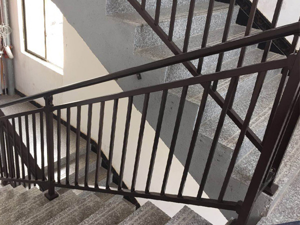樓梯護(hù)欄分類