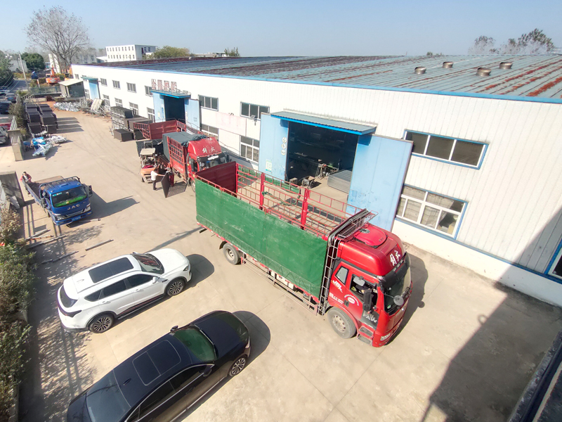 2024年11月8日鋅鋼百葉窗裝車發(fā)貨！