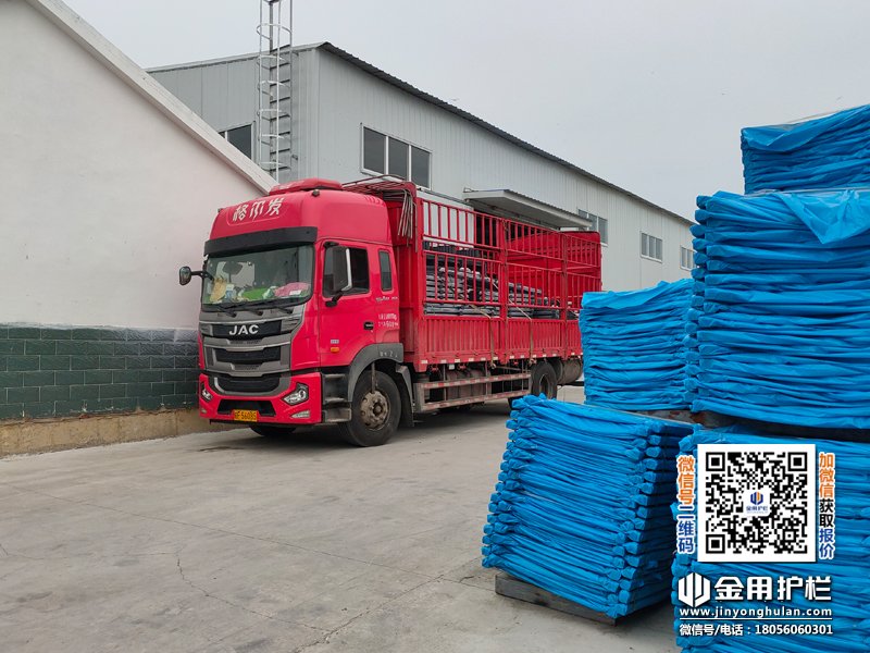 2025年8月9日鋅鋼陽臺護欄裝車發(fā)貨！