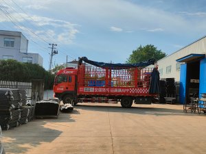 2025年11月3日鋅鋼百葉窗裝車發貨！